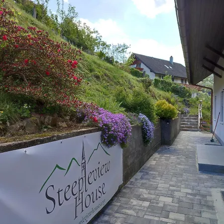 Steepleview House, Schwarzwaldblick - Spacious & Peaceful * Бад-Петерсталь-Грисбах