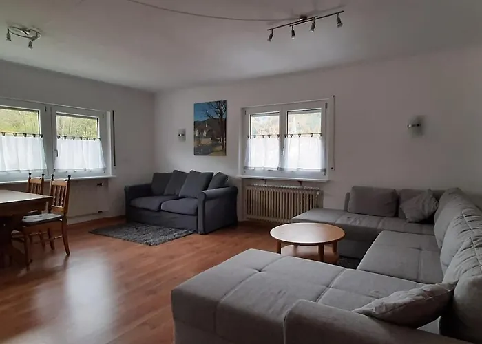 Apartamento Steepleview House, Schwarzwaldblick - Spacious & Peaceful